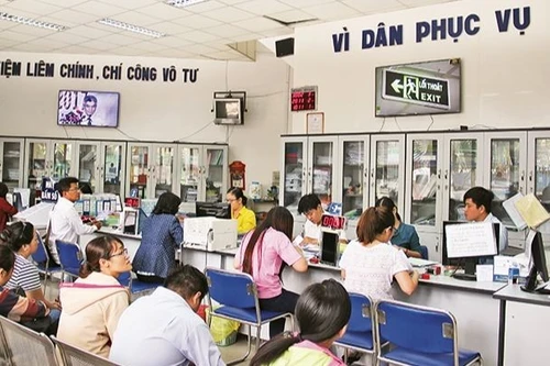 Cán bộ, công chức bị xử lý kỷ luật thì xếp loại không hoàn thành nhiệm vụ