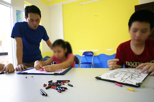 Cách trẻ tự kỷ học âm nhạc, hội họa