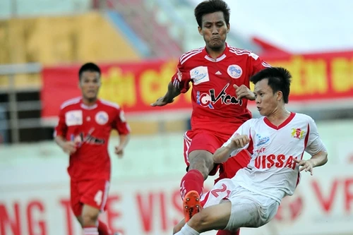 NÓNG: Hai cầu thủ V.Ninh Bình bị bắt vụ dàn xếp tỷ số, đánh bạc