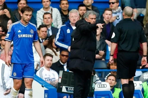 Chelsea thua đau, Mourinho lại phát ngôn khác người