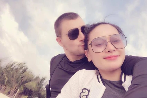 Vợ cũ MC Thành Trung công khai tình cảm với bạn trai Tây