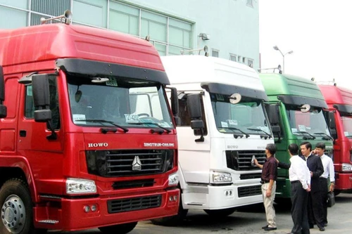 Lượng ôtô nhập khẩu từ Trung Quốc tăng hơn 220%