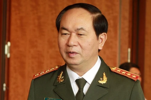 "Xử lý nghiêm hành vi chống đối cảnh sát giao thông thi hành công vụ"