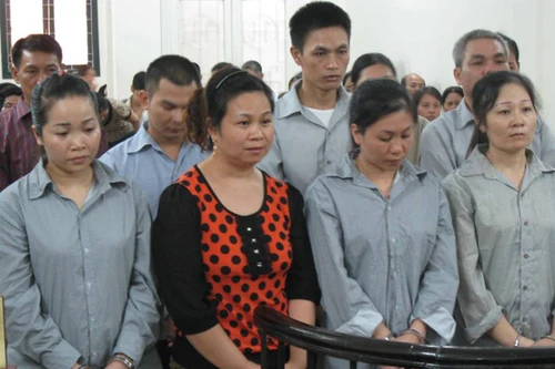 Thủ đoạn tinh vi của các “trùm” giật dây “cát tặc”