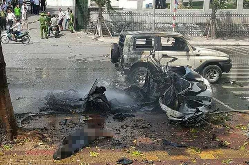 Vụ nổ taxi 2 người chết ở Quảng Ninh: Hành khách tự tử bằng mìn tự tạo