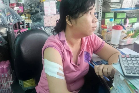 Truy xét băng nhóm chém phụ nữ cướp túi tiền