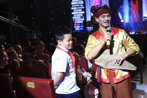 Ngọc Hân, Xuân Bắc đồng hành cùng "Vầng trăng cho em" 