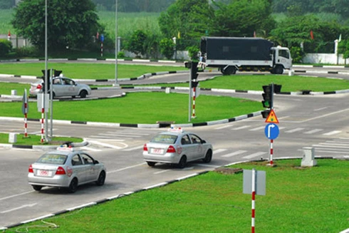 Sát hạch lái xe tăng độ khó, tỷ lệ trượt lên tới 45%