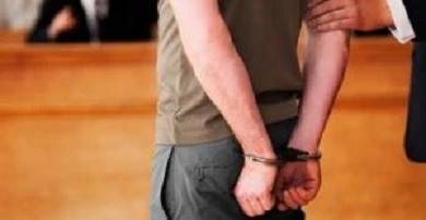 Xin được vào tù vì quá... chán vợ!