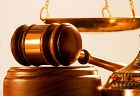 Cưỡng hiếp con gái, đe dọa giết vợ