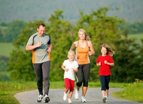 Cả nhà cùng vận động