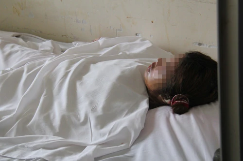 Tranh giành tài sản, chị chồng tạt axít em dâu 