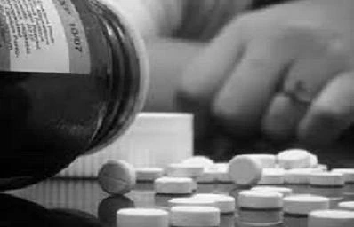 Thiếu nữ tự vẫn vì bạn trai không chịu bỏ trốn