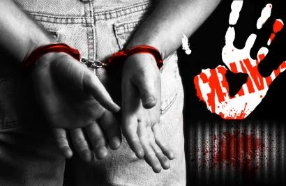 Trung Quốc: Nghịch tử giết cha mẹ rồi đốt xác