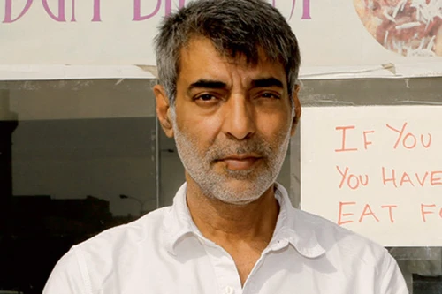 Nhà hàng miễn phí cho người nghèo 