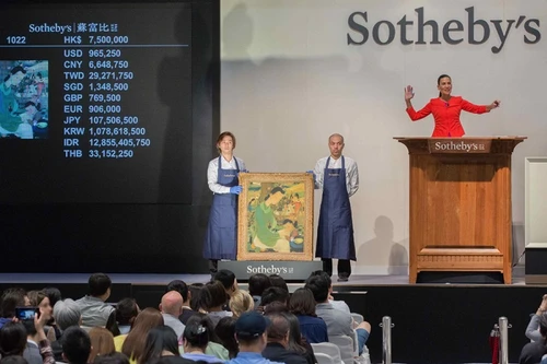 Bức khỏa thân hai ả tố nga của Vũ Cao Đàm thu về hơn 14 tỷ đồng