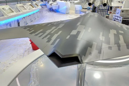 [ẢNH] Bất ngờ trước cải tiến cực lớn trên UCAV tàng hình Okhotnik của Nga