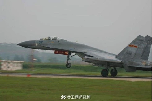 [ẢNH] Trung Quốc thẳng tay loại biên hàng loạt tiêm kích hạng nặng Su-27