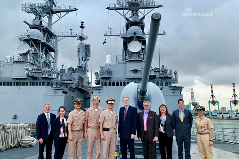 [ẢNH] Mỹ âm thầm giúp Đài Loan nâng cấp khu trục hạm tối tân nhất?