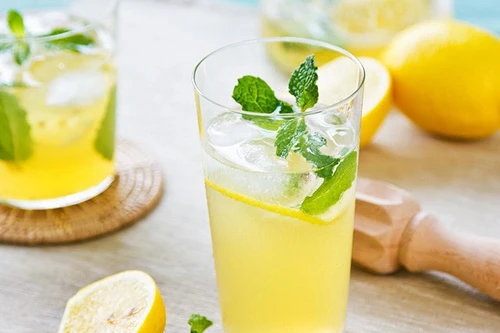 [ẢNH] Những lưu ý khi chọn thức uống trong ngày hè nóng nực