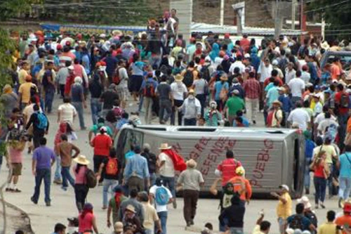 Người biểu tình Mexico phong tỏa sân bay quốc tế