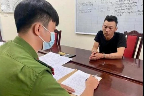 [Tin nhanh sáng 17-6-2021] Lý do người đàn ông giật 3 lọ thuốc tăng cường sinh lý