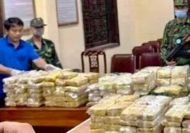 Một đối tượng vận chuyển 2,7 tạ ma túy