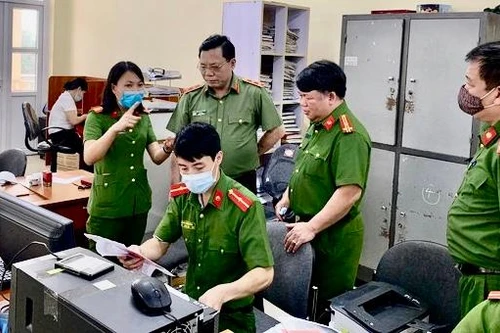 Giám đốc CATP Hà Nội kiểm tra công tác cấp CCCD gắn chip tại huyện Thạch Thất: Tháo gỡ từng khó khăn, vướng mắc