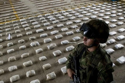 Colombia bắt giữ xuồng cao tốc chở 5,4 tấn cocaine
