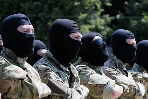 Quân chính phủ Ukraine tấn công đoàn phóng viên truyền hình