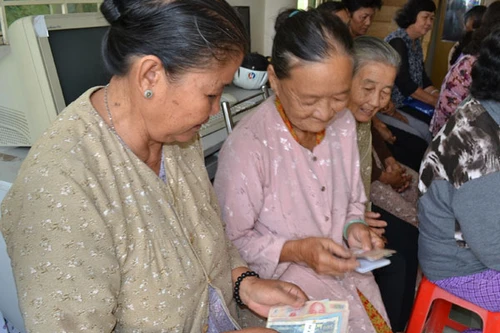 Trong khi chờ hưởng lương hưu mà bị chết, chế độ thế nào?