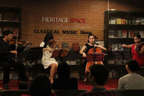 Những tấu khúc lãng mạn mùa hè