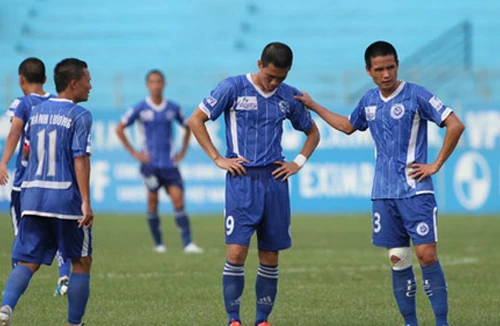 V-League 2013: Lo “đứt gánh giữa đường”