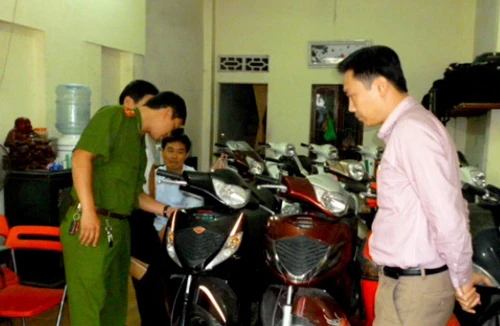 Kinh doanh cầm đồ và những hệ lụy: Không thể buông lỏng quản lý