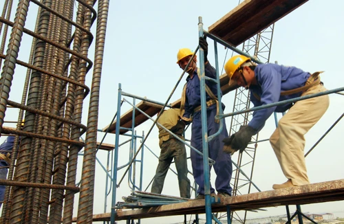 Tiết kiệm 10% chi thường xuyên để tăng lương 