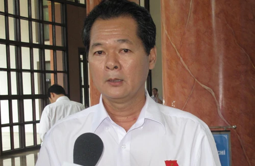 Nên từ chức trước khi bị bỏ phiếu bất tín nhiệm