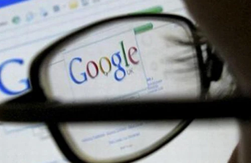 Cảnh giác với “bác sĩ”... Internet