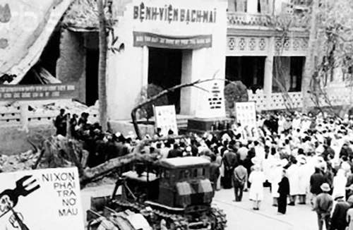 Ấm áp “bát phở của thầy Tùng” 