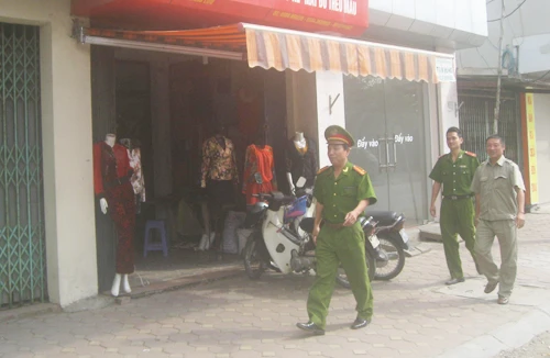 Đường Phan Đăng Lưu: 34/37 quán cà phê “vẫy” đã đóng cửa 