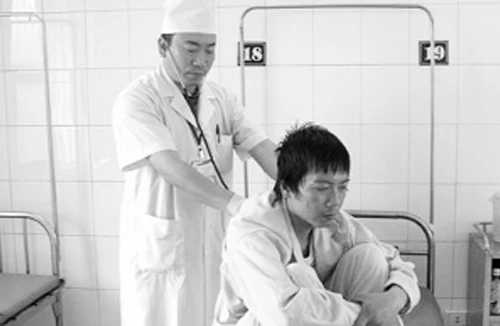 Chuyện ghi ở bệnh viện HIV 