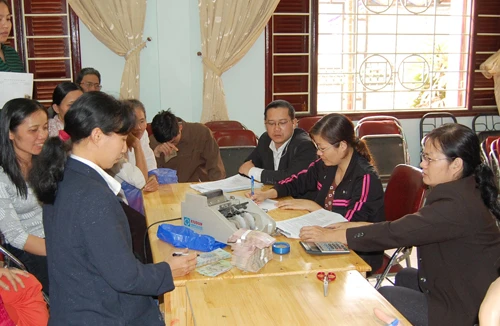 Mua nhà thương mại cho tái định cư 