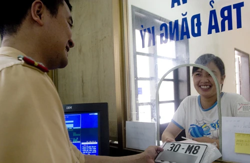 Đề nghị giảm mức thu lệ phí trước bạ 