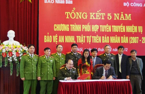 Báo Nhân Dân đồng hành cùng lực lượng Công an 