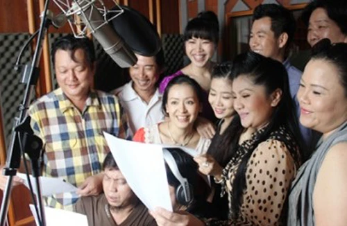 200 nghệ sĩ hát về Trường Sa