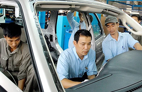 Ngân sách eo hẹp chưa thể tăng lương