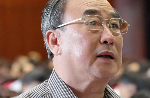 Về hưu cũng phải chịu trách nhiệm 