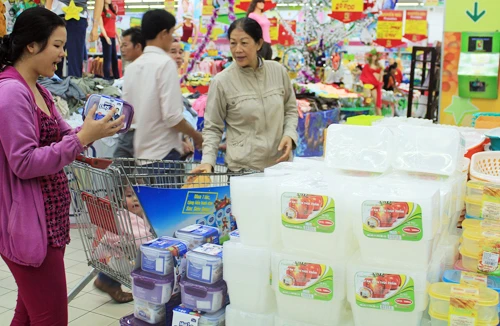 Ráo riết chuẩn bị hàng hóa phục vụ Tết 