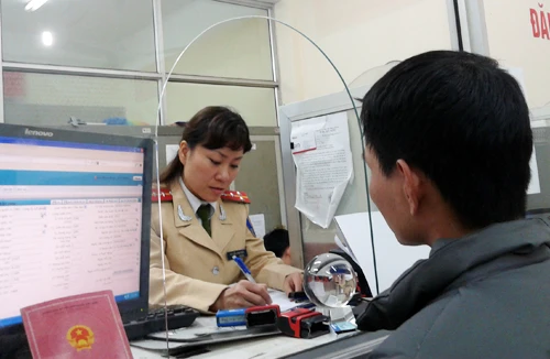 Thủ tục sang tên, đổi chủ đơn giản và nhanh chóng 