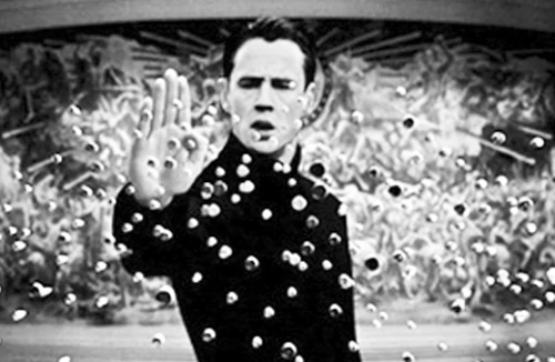 Người tàng hình nhìn xuyên cả… bê tông