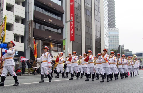 Đoàn nhạc lễ CAND Việt Nam gây ấn tượng mạnh 